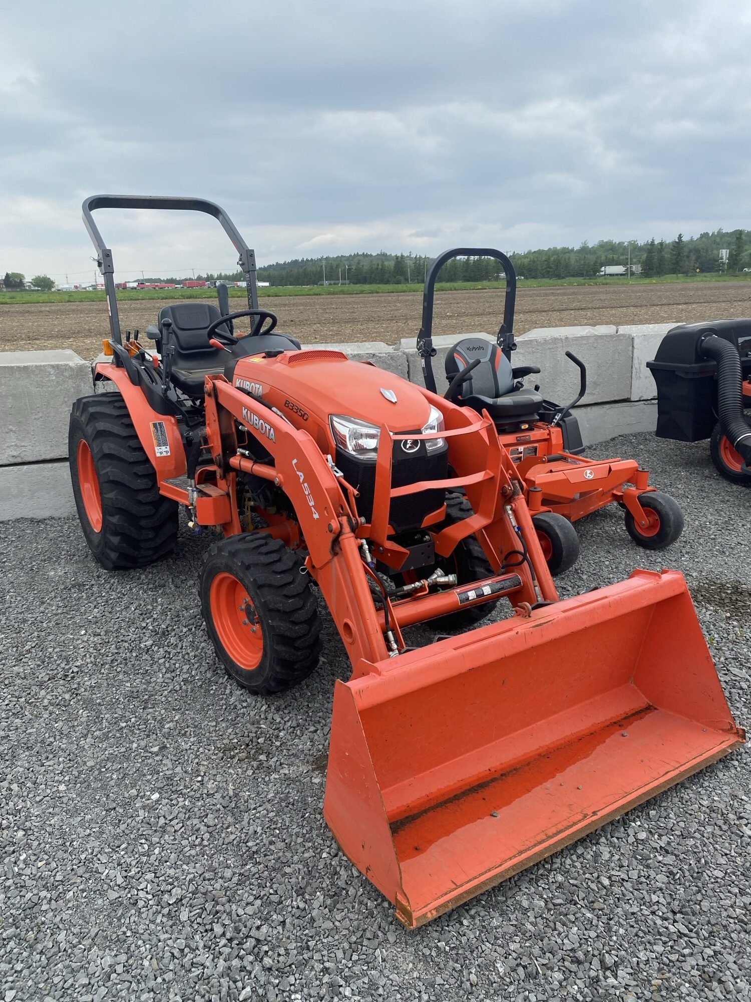 KUBOTA B3350HSD (ID 12396)